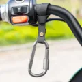 Gancho universal para casco de motocicleta con correa de nailon negro y mosquetón duradero. - Con Candado / 1 Pieza/Paquete / Gris