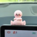 Lindo coche de dibujos animados salpicadero estatuilla mini adorno de escritorio escritorio juguete - Figura rosa (adhesivo incluido)