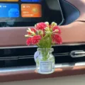 Auto Lüftungsschlitz Parfum Flasche Vase Lufterfrischer langanhaltender Duft Autodeko Ornament. - Rotes Schleierkraut