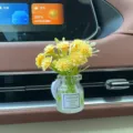 Auto Lüftungsschlitz Blumen Diffusor Flasche, gelbe Mini Blume Parfum Ornament für Autoinnenraum. - Gelbes Schleierkraut
