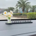 Auto temporäre Parkkarte mit Gänseblümchen Blumenvase Nummernschild Autoinnenraum Dekor - Weiße Margerite + Schwarze Basis