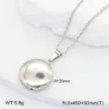 Collier pendentif médaillon rond en acier inoxydable, détail de surface polie lisse. - Médaillon Rond Poli / Argent