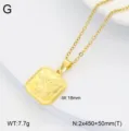 Collier pendentif carré rose en or acier inoxydable vue détaillée avec spécifications de taille. - 8 Pièces D'or