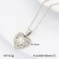 Collier avec pendentif cœur fondu en acier inoxydable et croix vue de détail fine. - 10 Couleur Acier