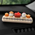 Placa de número de estacionamiento temporal de coche pollo lindo adorno de tablero. - Dos Pollos + Dos Sacos de Arroz + Cesta Cuadrada de Caqui
