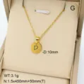Collier pendentif lettre D en acier inoxydable doré avec chaîne fine, bijou minimaliste élégant. - Lettre D / Or 18 carats