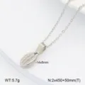 Vue détaillée du collier pendentif coquillage cauri en acier inoxydable fabrication exquise. - Style 7 Coquillage / Acier