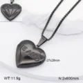 Collier pendentif médaillon cœur en acier inoxydable noir avec gravure Te Amo et chaîne. - Médaillon Cœur Lettre / Noir