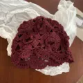 Damen retro handgemachte häkelmütze lochmuster strickmütze frühling herbst slouchy beanie rot - Burgunderrot
