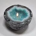 Blaue Geoden-Harzkerze mit realistischer Mineraltextur und Kristall-Innenraumdetail - Blau