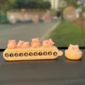 Tarjeta de estacionamiento temporal de cerdo rosa lindo accesorio de decoración para auto. - Placa de aparcamiento orejas de gato blanca con 4 cerditos de postre y cerdito pastel grande