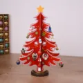 Roter hölzerner Weihnachtsbaum-Tischschmuck mit festlichen Miniaturanhängern - M / Rot