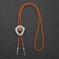 Detailansicht einer Vintage Bolo Tie aus Leder mit Tigerauge-Stein-Schieber. - Hellbraun