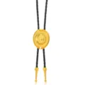 Retro-Western-Cowboy-Bolo-Tie mit goldenem Cowboyhut-Anhänger und schwarzer Kordel. - Cowboyhut A