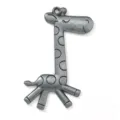 Vintage silberner Cartoon Giraffe Legierungsanhänger mit detaillierten Gravuren - Antiksilber