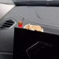 Mini schlafender Corgi Auto Ornament Detail mit niedlicher Welpe für Armaturenbrett - Liegender Corgi + Eisschwarzer Tee