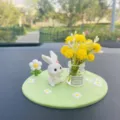 Mignon lapin en résine pour tableau de bord de voiture avec vase, décoration auto. - Lapin Bouquet + Vase Gypsophile Jaune + Tapis Vert