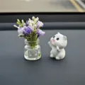 Mini adorno de salpicadero de coche jarrón de flores lindo y figura de animal blanco decoración - Gato Abrazador + Jarrón De Jazmín Púrpura