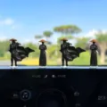 Estilo chino espadachín tablero de coche adorno de figura miniatura de 4 piezas - Conjunto de Doble Capa y Doble Espada