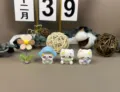 Cute cartoon shark and kitten miniature set for car dashboard and desktop decoration. - Random 3 Cute Cats + Shaking Rainbow Flower