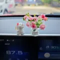 Adorno de coche de conejito y florero tierno, decoración de salpicadero interior perfecta. - Conejo Olfativa + Jarrón De Flor De Melocotón Rosa