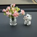 Bonito adorno para salpicadero de coche con florero de vidrio y figura de conejito. - Gato Abrazador + Jarrón De Flor De Melocotón Rosa
