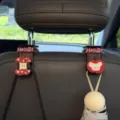 Leuke cartoon autostoel rugleuning haak multifunctionele interieur opbergorganisatie - 2 Stuks/Set (Bot & Rood Appel Puppy) / 2 Stuks/Set