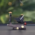 Chinesischer Wuxia Schwertkaempfer Auto Armaturenbrett Deko Kunstharz Miniatur Figur - Umhang Schwertkämpfer + Rückenschwert Schwertkämpfer + Baumstumpf + Weinkrug