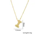 Detailansicht der goldenen Halskette mit Buchstabe I Anhänger und Zirkonia Steinen - Anhänger Ohne Kette (Stil I) / Gold