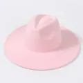Rosa breite Krempe Fedora Hut, einfarbige Filz-Optik lässige Jazz Kappe für Damen und Herren. - Hellrosa