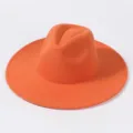 Oranger einfarbiger Kunstwolle britischer Jazzhut, breite Krempe lässiger Fedora für Damen. - Orange/Karamell