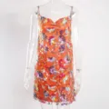 Detailaufnahme eines sexy Damen Pailletten Blumen Kurzarm Kleides in Orange mit Kettenträgern. - S / Orange