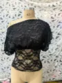 Schnittige schwarze Spitzen schulterfreie Knopf Oberteile elegante hohle Kurzbluse. - S / Schwarz
