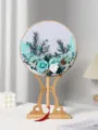 Ventaglio rotondo in stile cinese fatto a mano con fiori stabilizzati e supporto. - Kit fai da te ventaglio tondo blu teal e supporto in resina