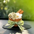 Wooden car aroma diffuser with dried flowers, stylish dashboard ornament for vehicle. - Pure White Safe Trip