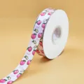 Wit satijnen lint met schattig roze perzikpatroon voor cadeauverpakking en bloemisterij - Perzik