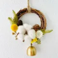 Handgemachter Trockenblumen Kranz DIY Deko Set mit Baumwolle und Glocke für Wand. - Cherish (Bastelset + 10 cm Rattanring)