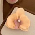 Κομψή υφασμάτινη ορχιδέα phalaenopsis κλιπ μαλλιών με διακόσμηση από πέρλα - Ανοιχτό Πορτοκαλί