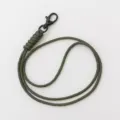Cordino in paracorda verde militare con moschettone metallico nero per chiavi o badge. - Verde militare