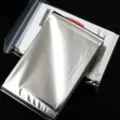Couverture de survie d'urgence argentee en Mylar thermique pour le camping en plein air et les secours. - Couverture de survie 140*210 cm (55 g)