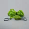 Reflecterend scheerlijn touw met katrolspanner en karabijnhaken voor kampeertent. - Reflecterende groene katrolset