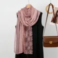 Elegante roze kant geborduurde sjaal vrouwen herfst winter mode casual omslagdoek - Lotusroze Patchwork