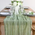 Camino de mesa de gasa verde salvia, mantel rústico para decoración de bodas y fiestas. - Verde claro