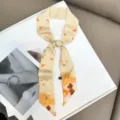 Lange zijden sjaal stijlvol lint voor tassen haarband elegante halsdoek lente herfst accessoire - Bruine Herfstberg Zwaluwen