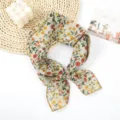 Retro katoenen en linnen bloemensjaal, veelzijdige kleine vierkante halsdoek voor dames. - Kleine vierkante handdoek nr. 5 - Bloemenrank