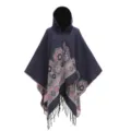 Poncho con capucha y estampado floral con flecos en azul marino y rosa suave liso - Tops / 130*150cm / Azul Marino