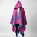 Magenta-blauer Boho-Strickponcho mit Kapuze und Blumenmuster für Damen im Herbst - 135*150CM / Rosé
