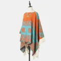 Boho-Jacquard-Poncho-Schal mit orange-türkisen Ethno-Mustern und weißen Fransen - Orange