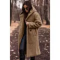 Lange effen pluche damesjas met capuchon voor herfst winter mode dagelijks gebruik. - S / camel