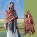 Ethno-Boho-Strickschal mit Kapuze, geometrischem Muster und schwarzen Fransen für Damen - Grün Orange